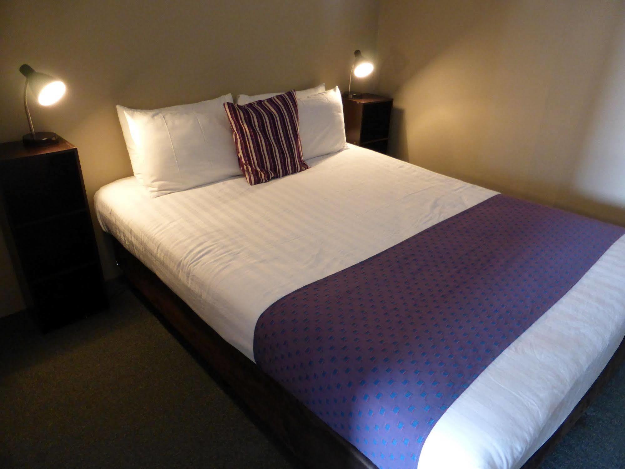 Smerdon Lodge Motel Horsham Eksteriør billede