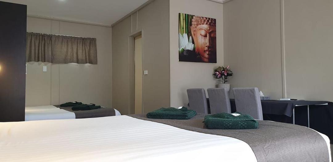 Smerdon Lodge Motel Horsham Eksteriør billede